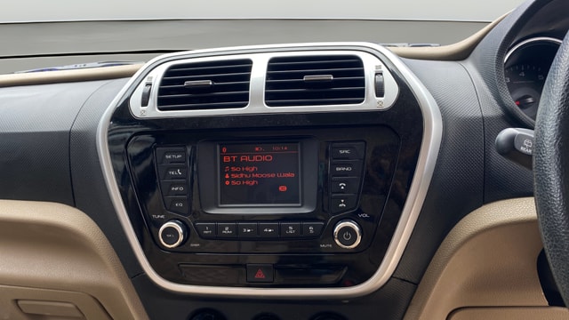 View Mahindra TUV300 Image 32 Used Mahindra TUV300 Image 32