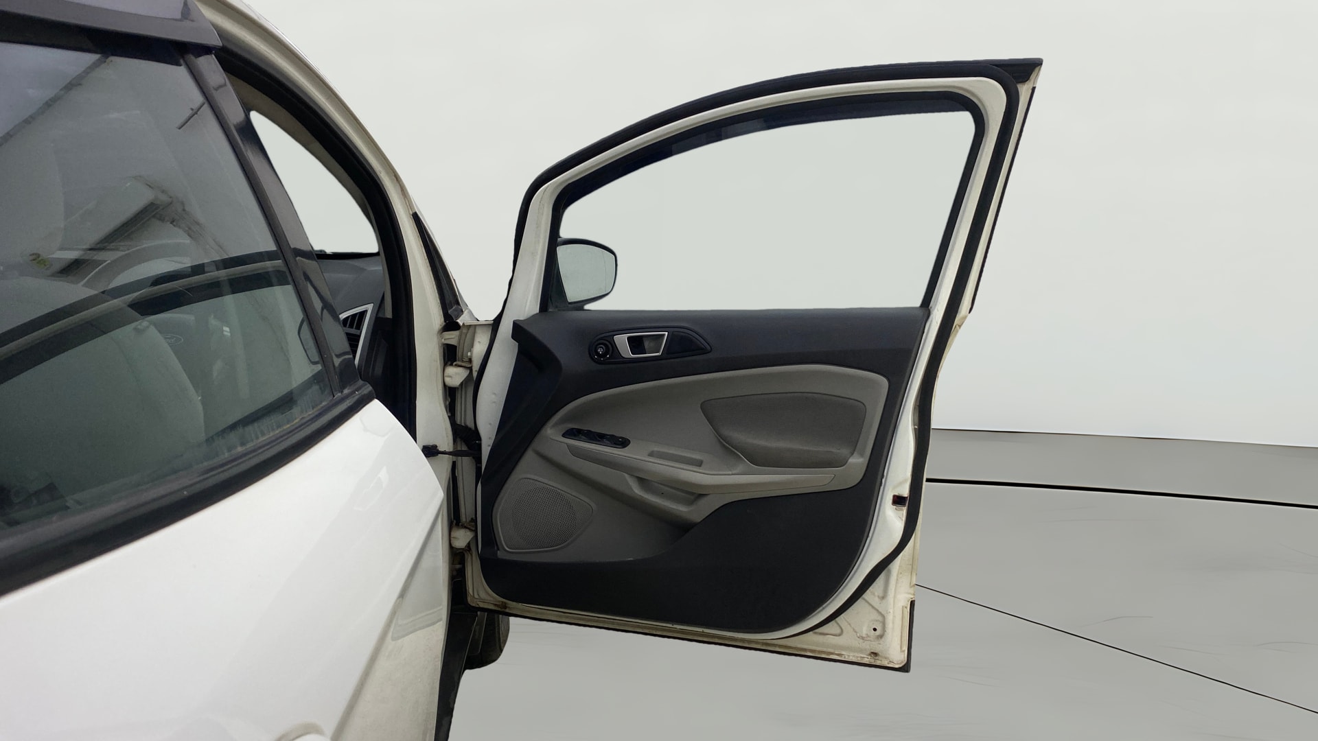 View 2014 Ford EcoSport 1.5 TDCi Diesel Ambiente BS IV Image 44 Used 2014 Ford EcoSport 1.5 TDCi Diesel Ambiente BS IV Image 44