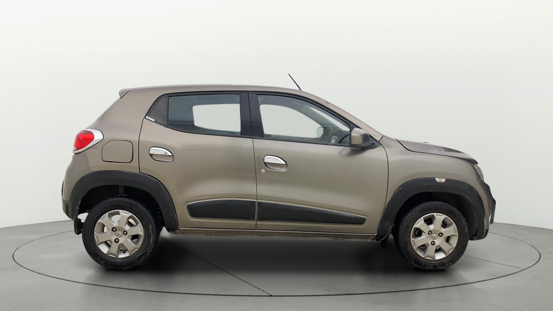 View 2019 Renault Kwid RXT 1.0 Driver Airbag Option Image 26 Used 2019 Renault Kwid RXT 1.0 Driver Airbag Option Image 26
