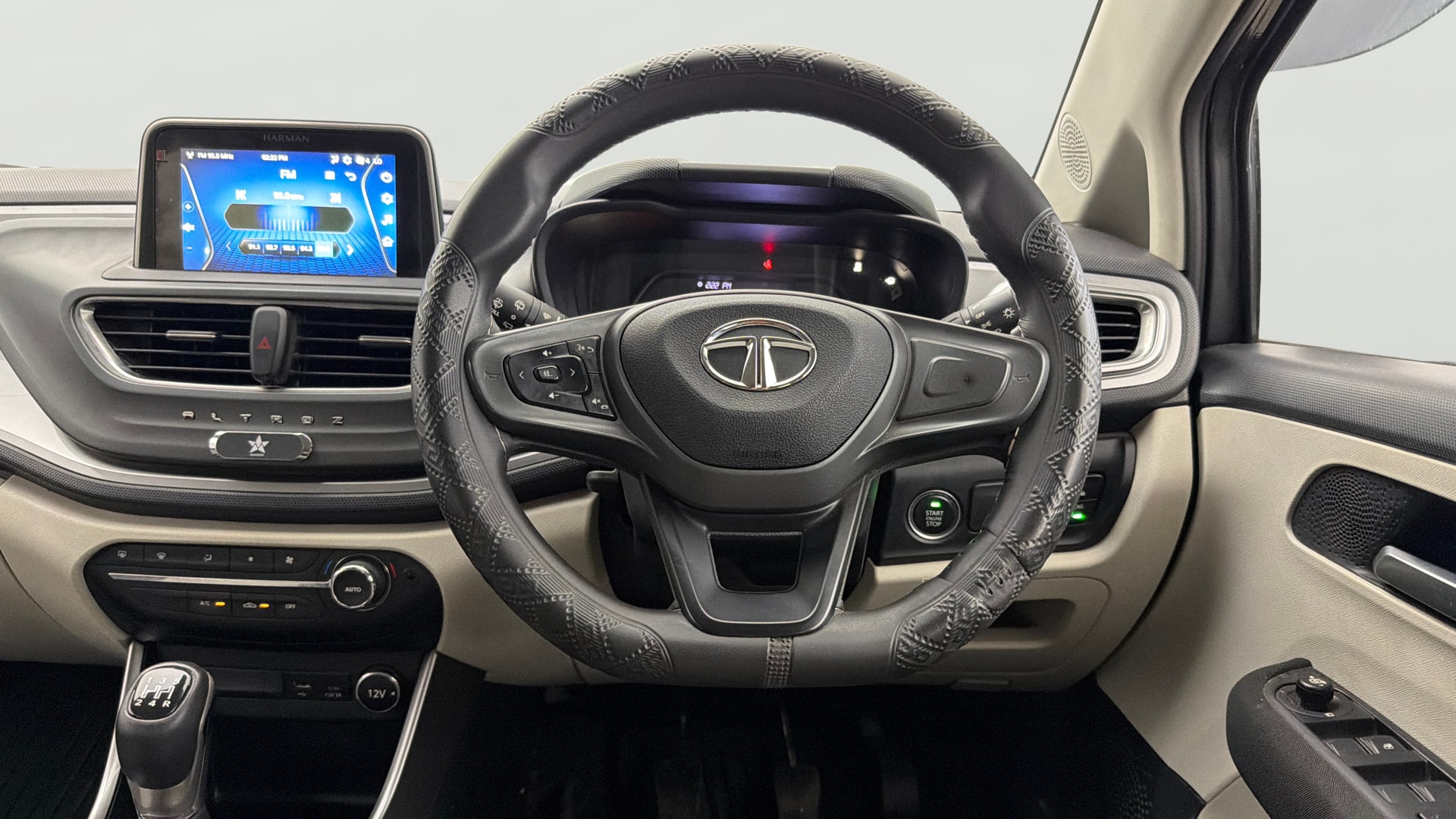View 2023 Tata Altroz XZ Petrol Image 20 Used 2023 Tata Altroz XZ Petrol Image 20