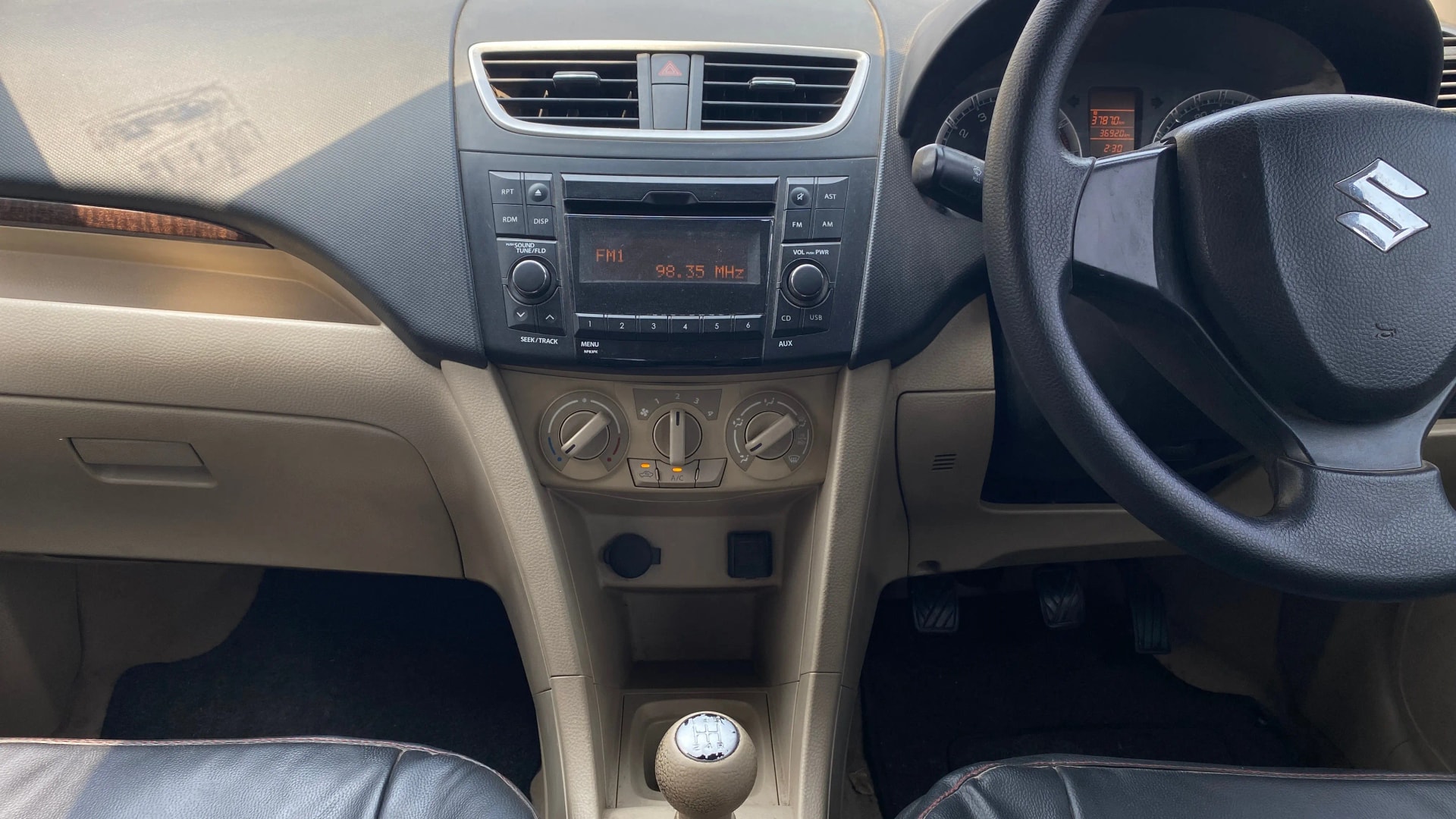 View 2015 Maruti Suzuki 1000 Base Variant Image 17 Used 2015 Maruti Suzuki 1000 Base Variant Image 17