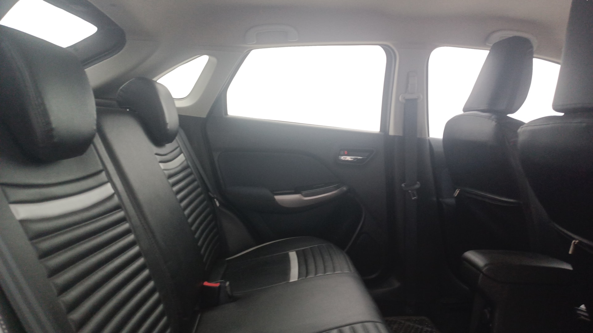 View 2019 Maruti Suzuki 1000 Base Variant Image 29 Used 2019 Maruti Suzuki 1000 Base Variant Image 29