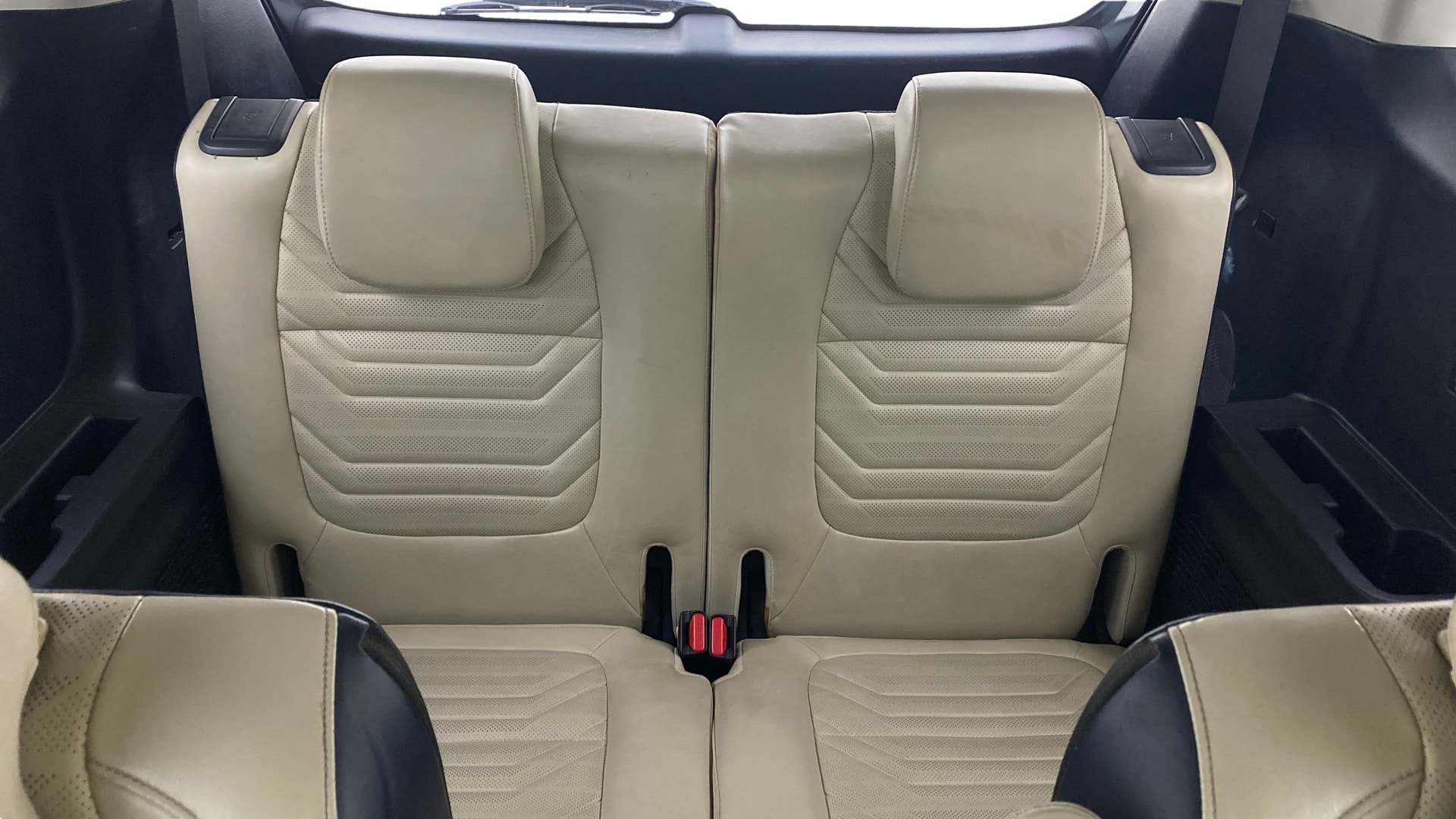 View 2022 Kia Carens Luxury Plus 1.5 Diesel 6 STR Image 10 Used 2022 Kia Carens Luxury Plus 1.5 Diesel 6 STR Image 10