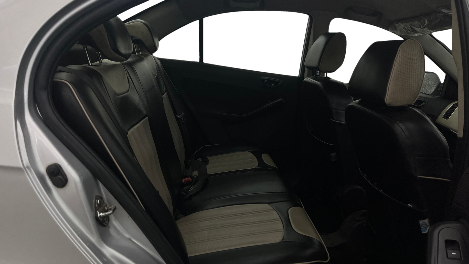 View 2016 Tata Zest XM Petrol Image 28 Used 2016 Tata Zest XM Petrol Image 28