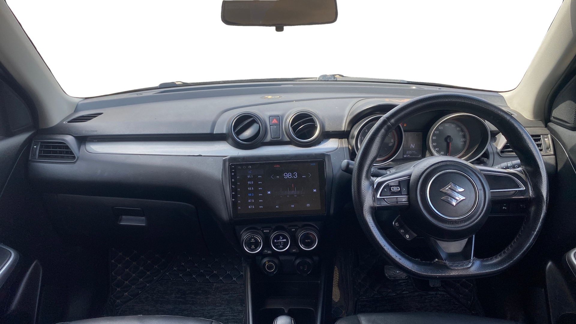View 2018 Maruti Suzuki 1000 Base Variant Image 15 Used 2018 Maruti Suzuki 1000 Base Variant Image 15