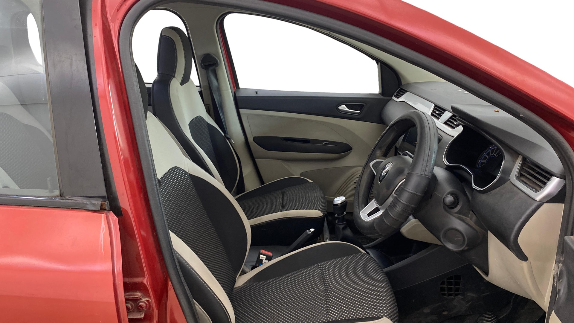 View 2020 Renault Triber RXZ Image 27 Used 2020 Renault Triber RXZ Image 27