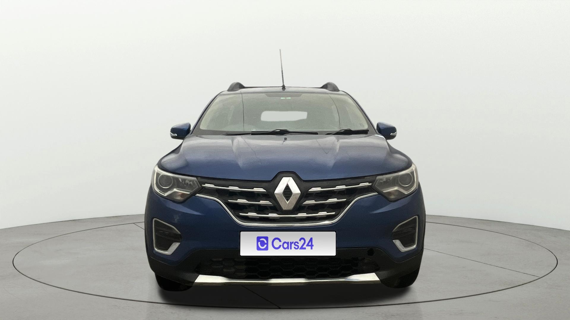 View 2020 Renault Triber RXZ AMT Image 1 Used 2020 Renault Triber RXZ AMT Image 1