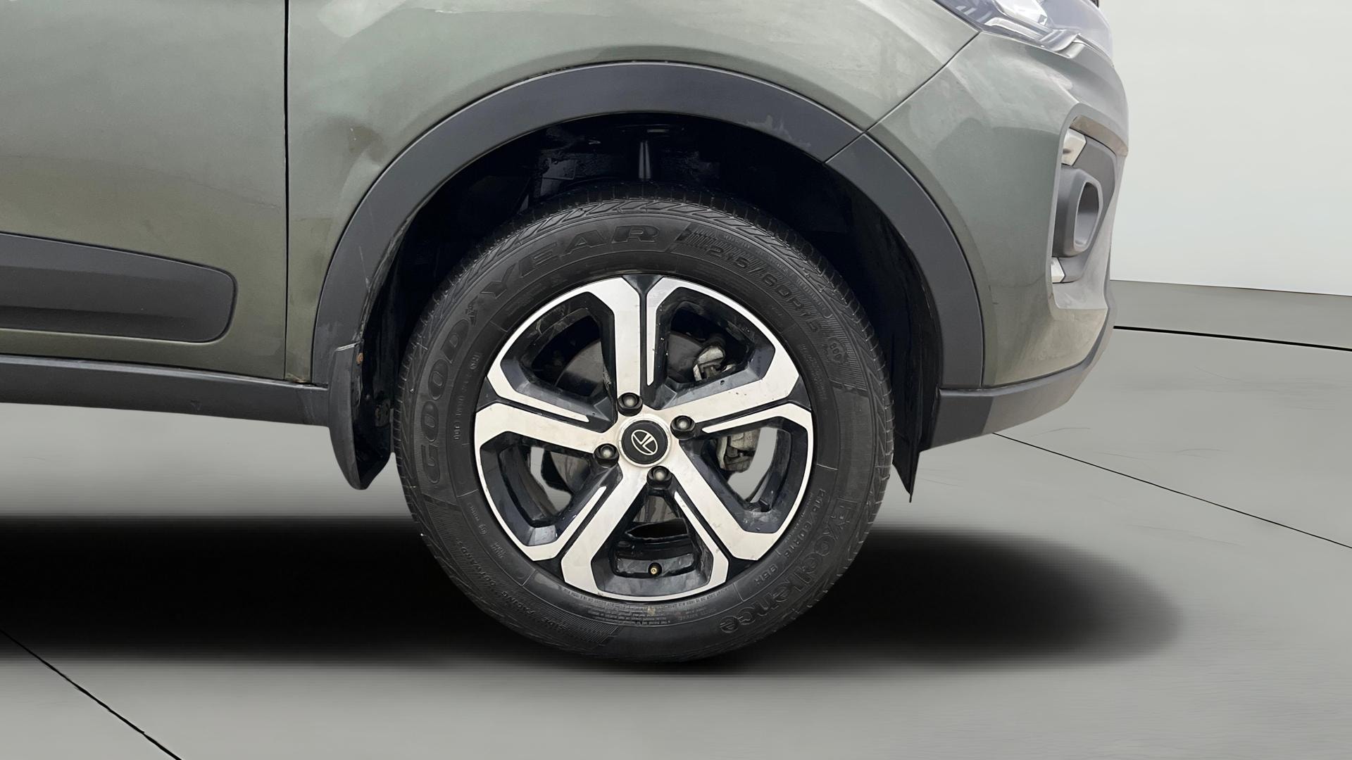 View 2022 Tata Nexon Revotron XE Image 43 Used 2022 Tata Nexon Revotron XE Image 43