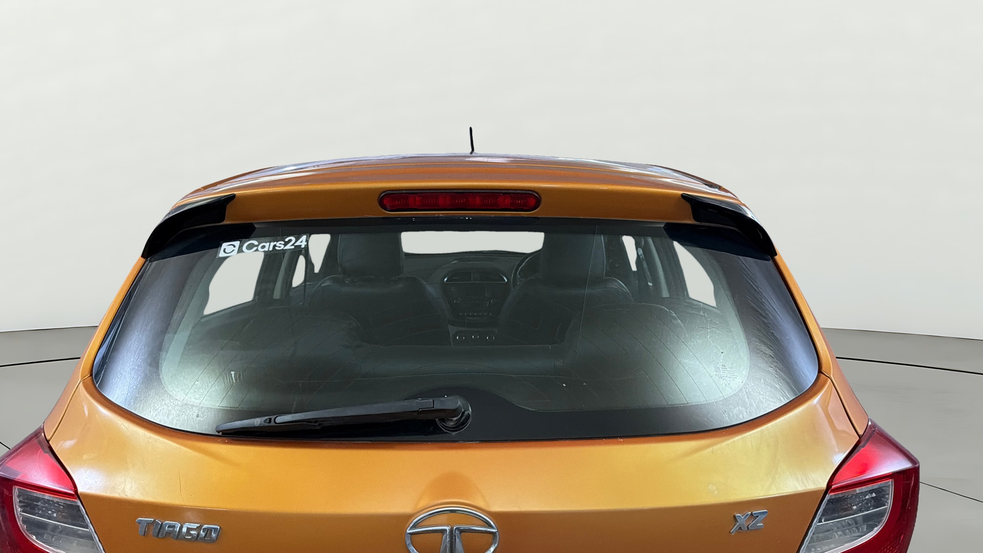 View 2019 Tata Tiago Revotorq XB Image 4 Used 2019 Tata Tiago Revotorq XB Image 4
