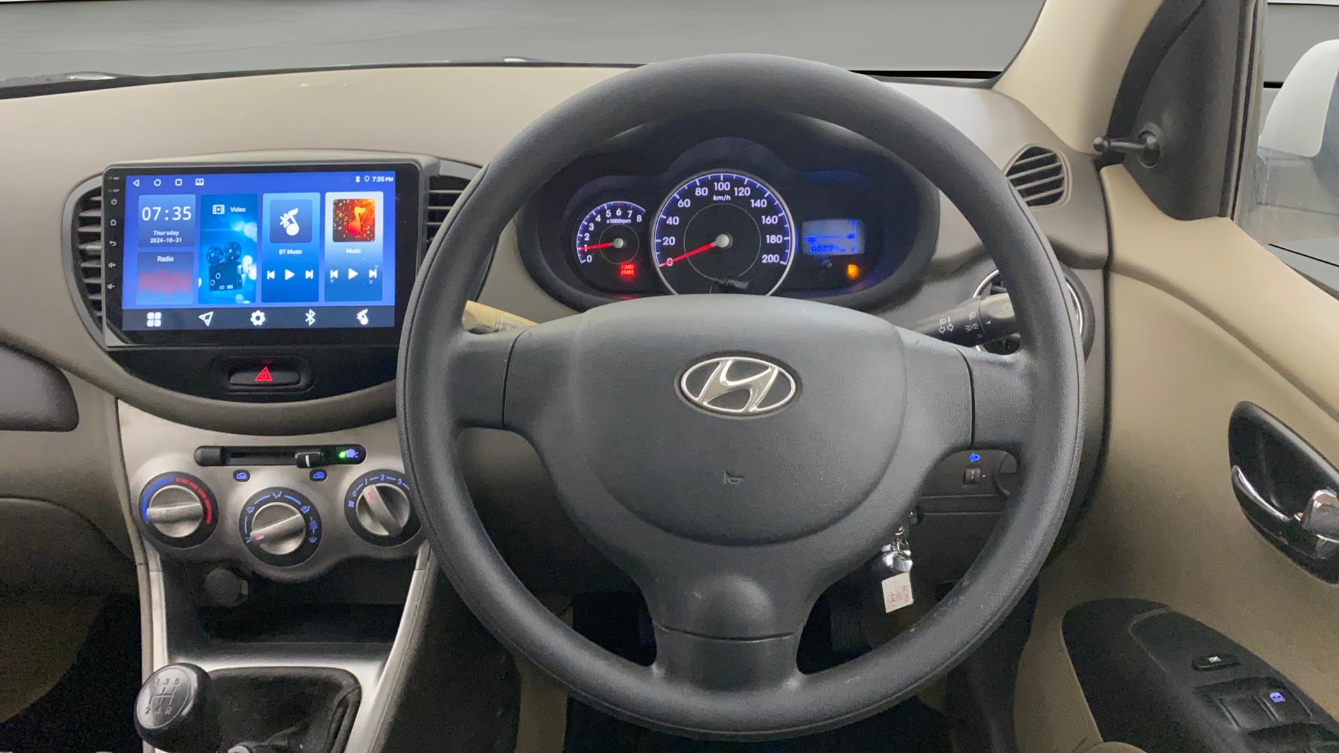 View 2013 Hyundai i10 1.1 Magna Image 20 Used 2013 Hyundai i10 1.1 Magna Image 20
