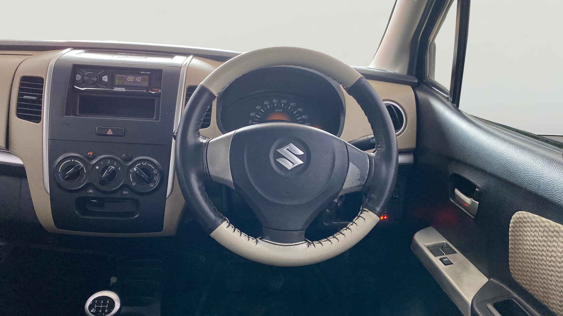 View 2018 Maruti Suzuki 1000 Base Variant Image 12 Used 2018 Maruti Suzuki 1000 Base Variant Image 12