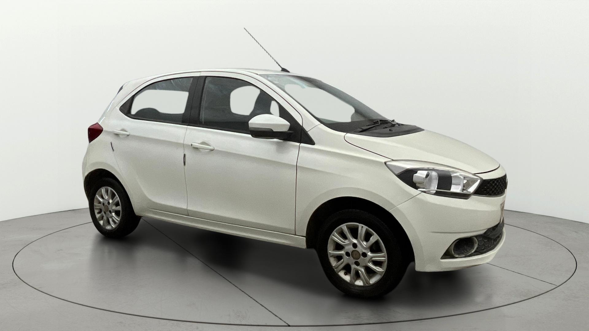 View 2017 Tata Tiago Revotorq XB Image 22 Used 2017 Tata Tiago Revotorq XB Image 22