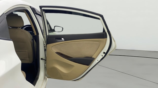 View Hyundai Fluidic Verna Image 5 Used Hyundai Fluidic Verna Image 5
