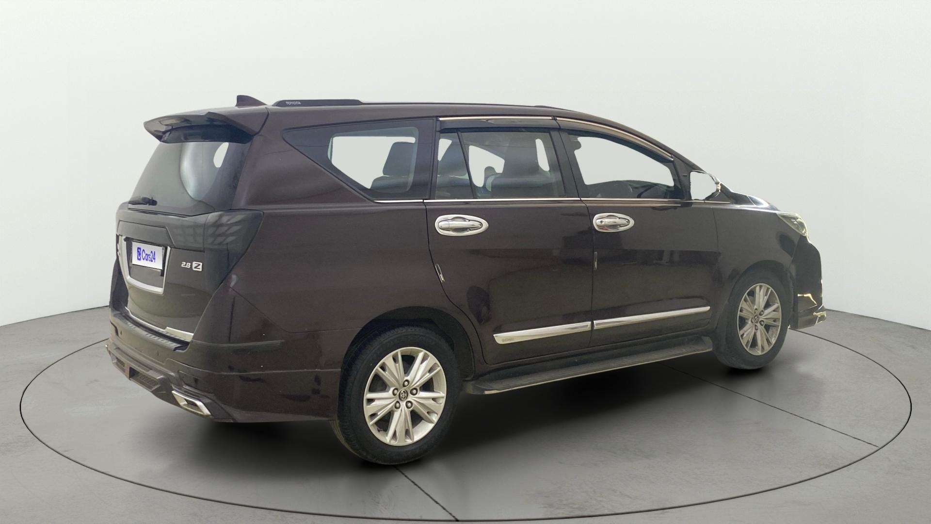 View 2018 Toyota Innova Crysta 2.8 ZX AT 7-Seater Image 45 Used 2018 Toyota Innova Crysta 2.8 ZX AT 7-Seater Image 45