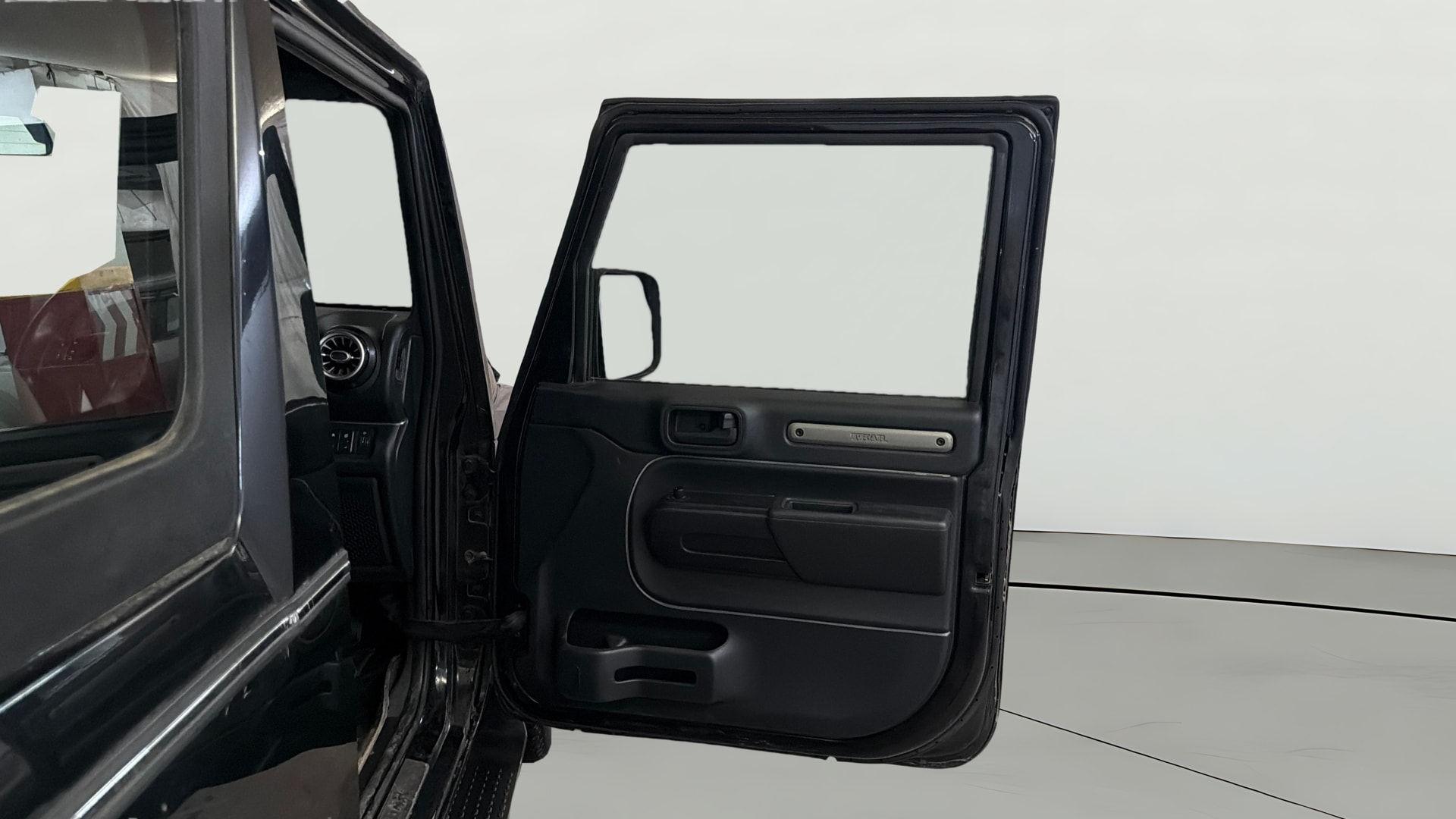 View 2021 Mahindra Thar AX Standard Manual Soft Top 6 Seater Image 42 Used 2021 Mahindra Thar AX Standard Manual Soft Top 6 Seater Image 42