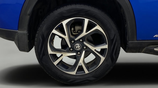 View Toyota Urban Cruiser Hyryder Image 25 Used Toyota Urban Cruiser Hyryder Image 25