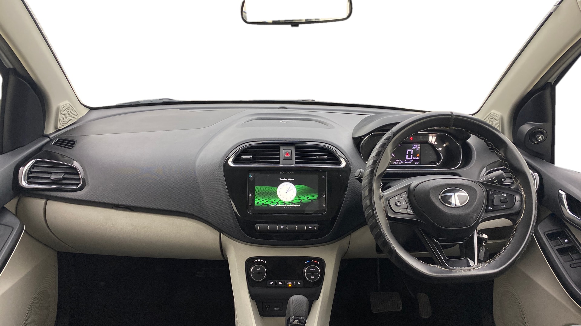 View 2024 Tata Tiago Revotorq XB Image 31 Used 2024 Tata Tiago Revotorq XB Image 31