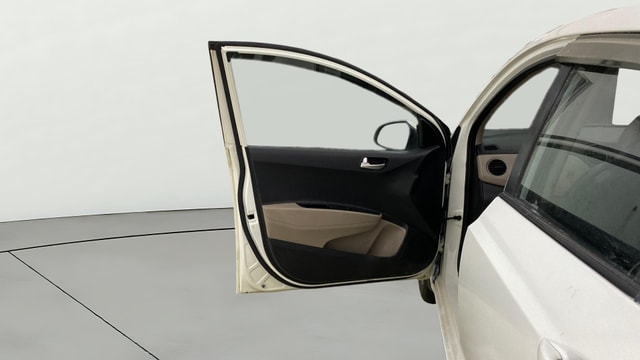 View Hyundai Xcent Image 31 Used Hyundai Xcent Image 31