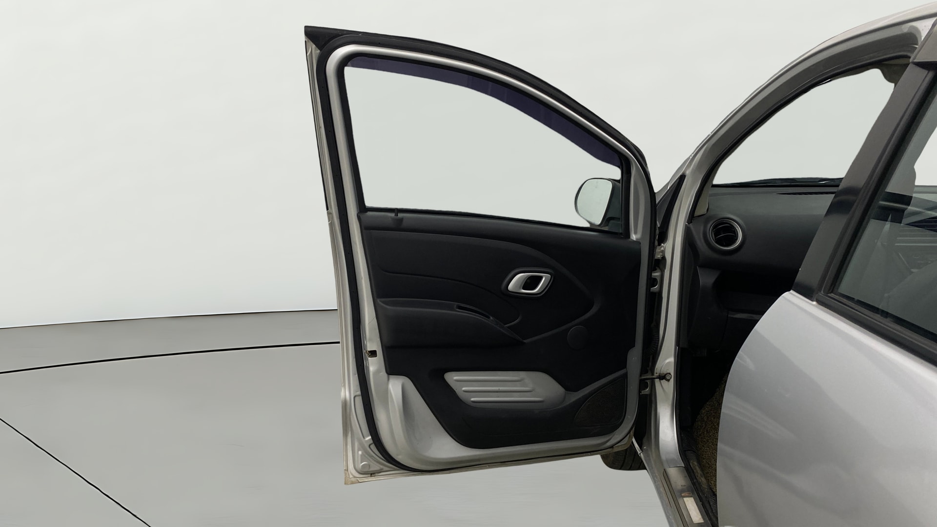 View 2019 Datsun Redi GO S-1.0L BS IV Image 30 Used 2019 Datsun Redi GO S-1.0L BS IV Image 30