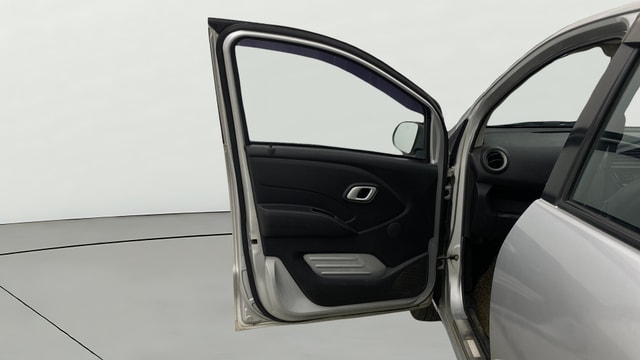 View Datsun Redi GO Image 30 Used Datsun Redi GO Image 30