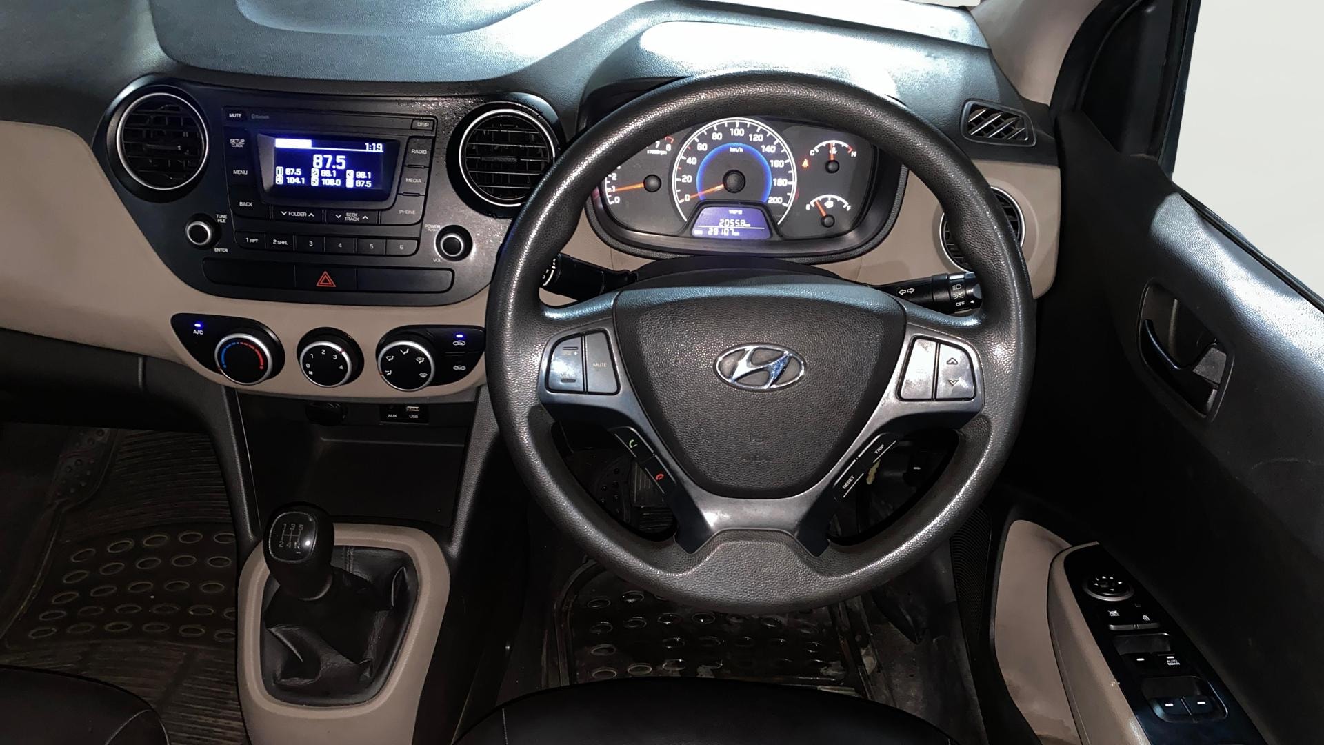 View 2018 Hyundai Grand i10 Magna 1.2 Kappa VTVT Image 20 Used 2018 Hyundai Grand i10 Magna 1.2 Kappa VTVT Image 20