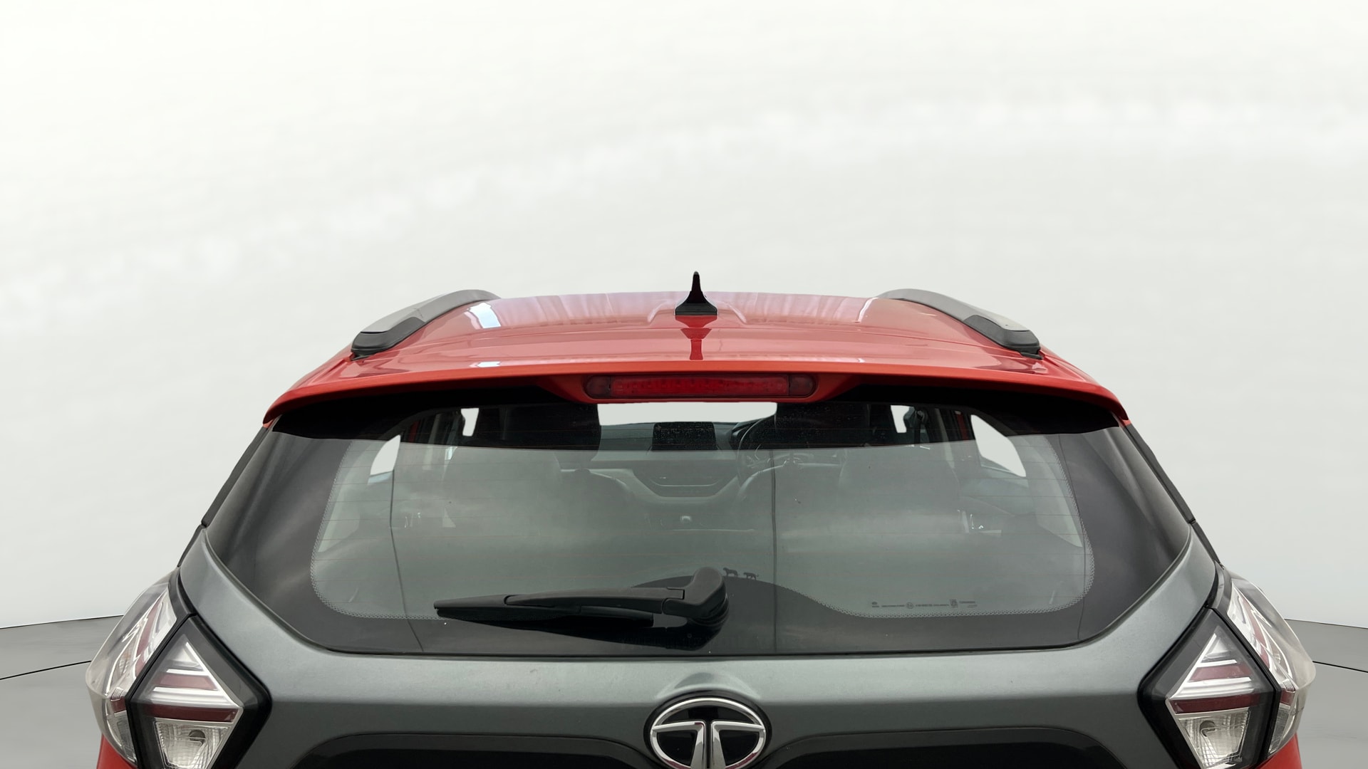 View 2022 Tata Nexon Revotron XE Image 4 Used 2022 Tata Nexon Revotron XE Image 4