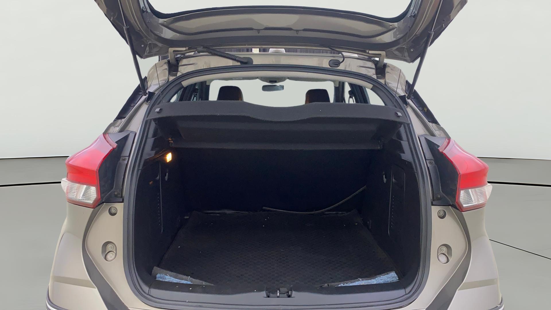View 2021 Nissan Kicks 1.3 Turbo XV Premium CVT Image 38 Used 2021 Nissan Kicks 1.3 Turbo XV Premium CVT Image 38