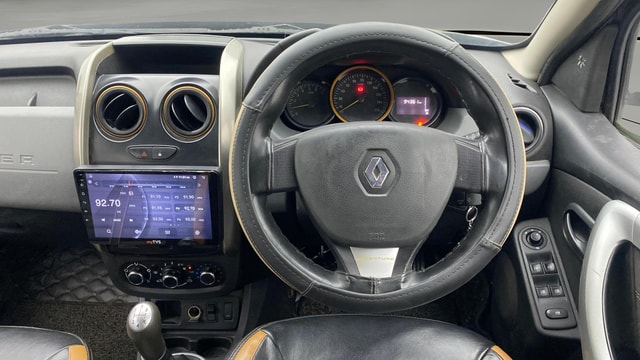 View Renault Duster Image 20 Used Renault Duster Image 20