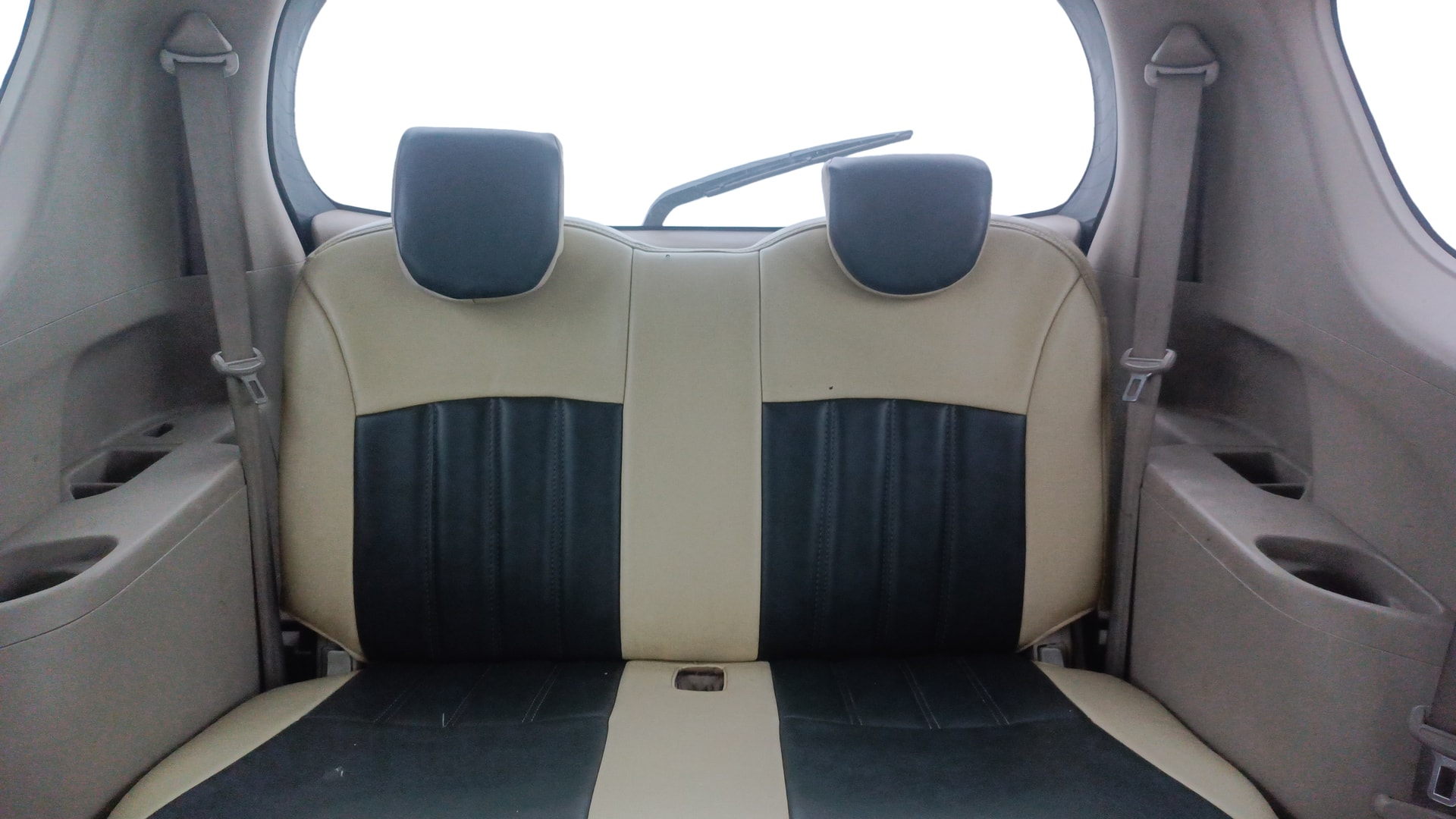 View 2015 Maruti Suzuki 1000 Base Variant Image 13 Used 2015 Maruti Suzuki 1000 Base Variant Image 13