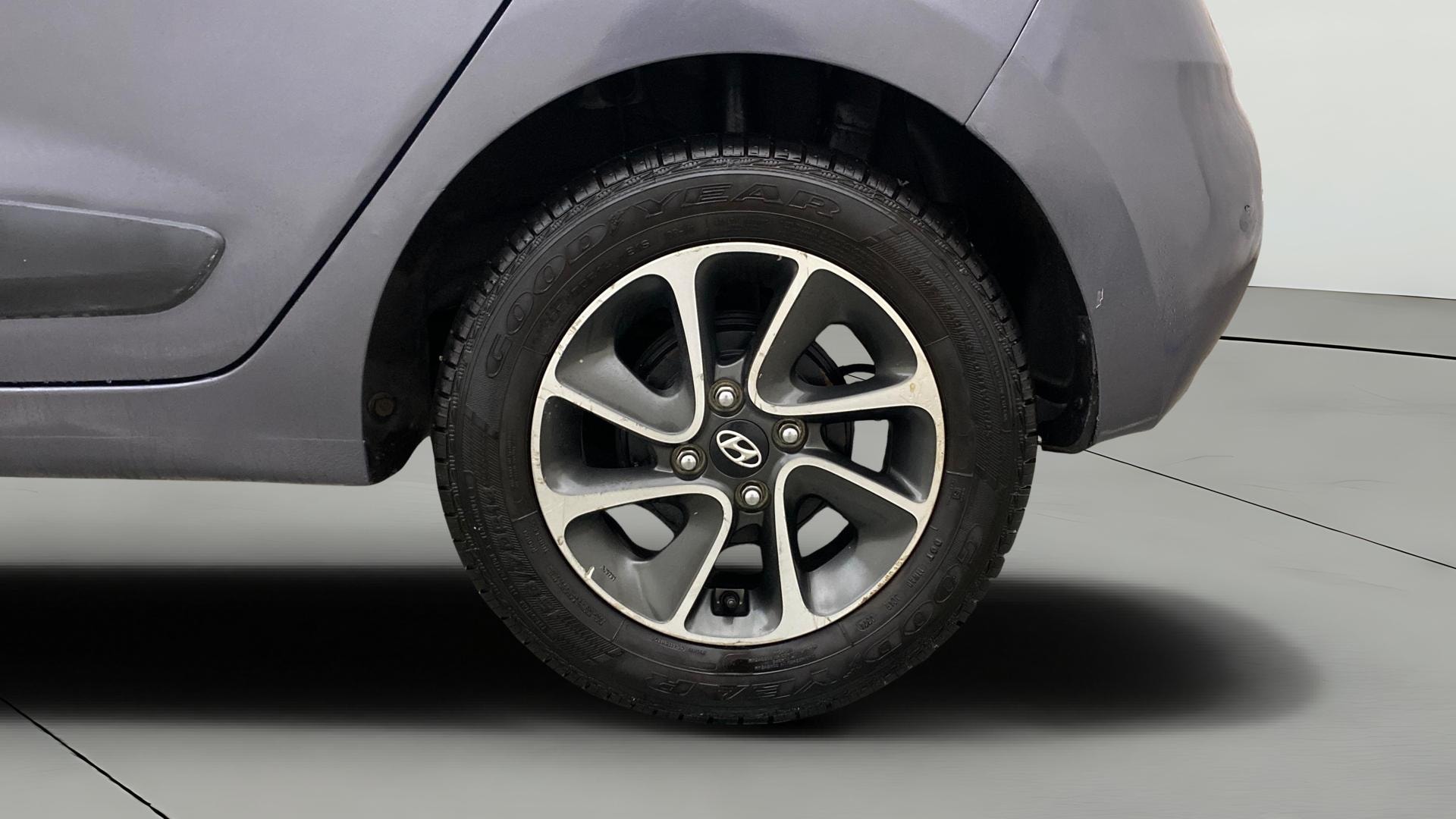 View 2019 Hyundai Grand i10 1.2 Asta Petrol Image 11 Used 2019 Hyundai Grand i10 1.2 Asta Petrol Image 11
