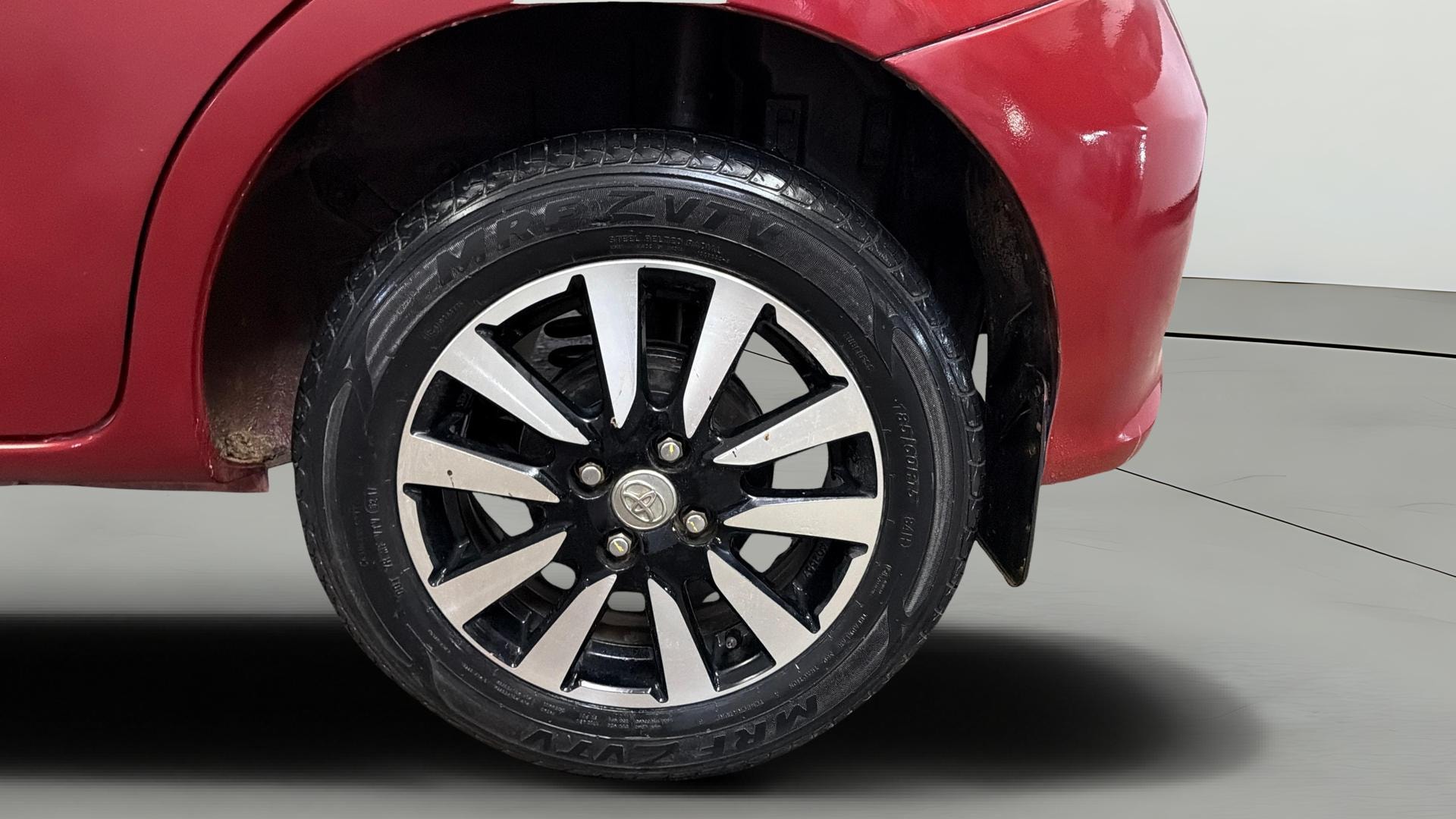 View 2018 Toyota Etios Liva V Image 11 Used 2018 Toyota Etios Liva V Image 11