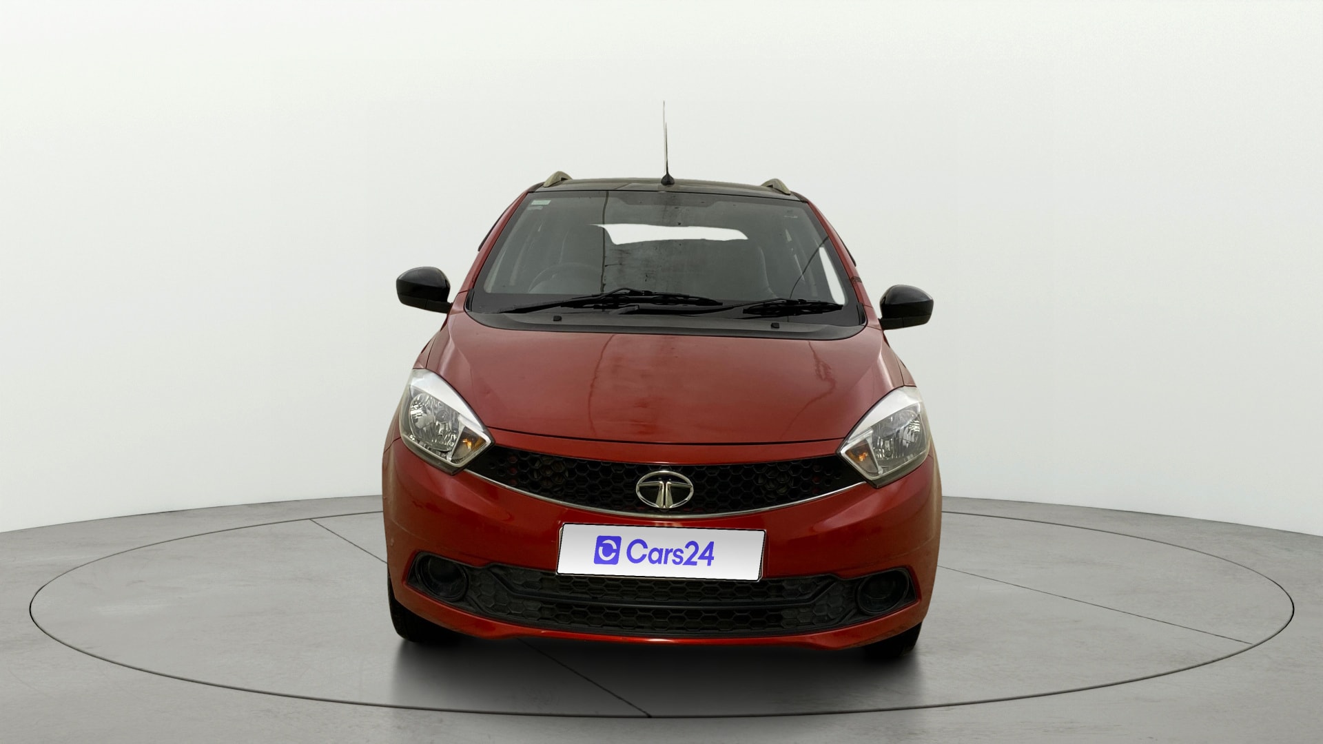 View 2017 Tata Tiago Revotron Wizz Limited Edition Image 1 Used 2017 Tata Tiago Revotron Wizz Limited Edition Image 1