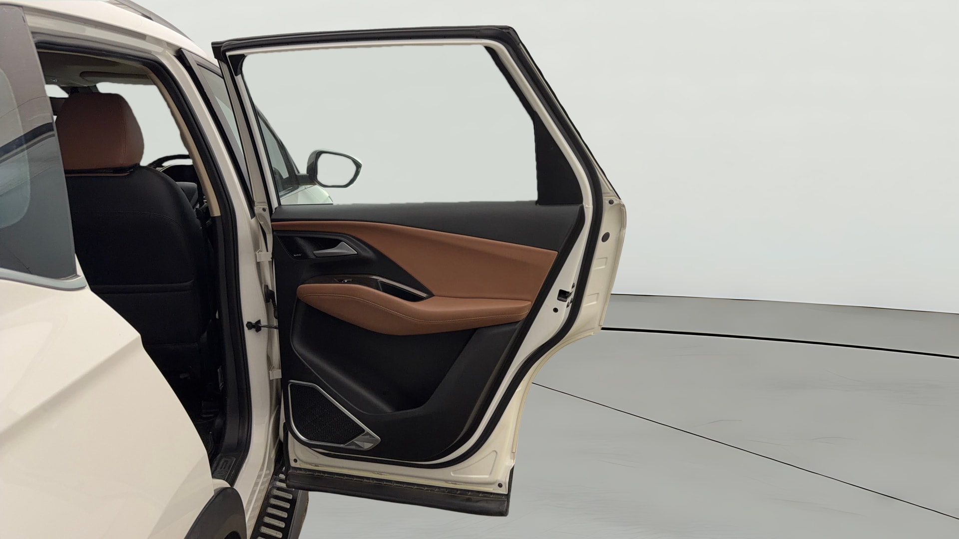 View 2023 MG Hector Plus Sharp Pro 7 Seater CVT Petrol Image 6 Used 2023 MG Hector Plus Sharp Pro 7 Seater CVT Petrol Image 6