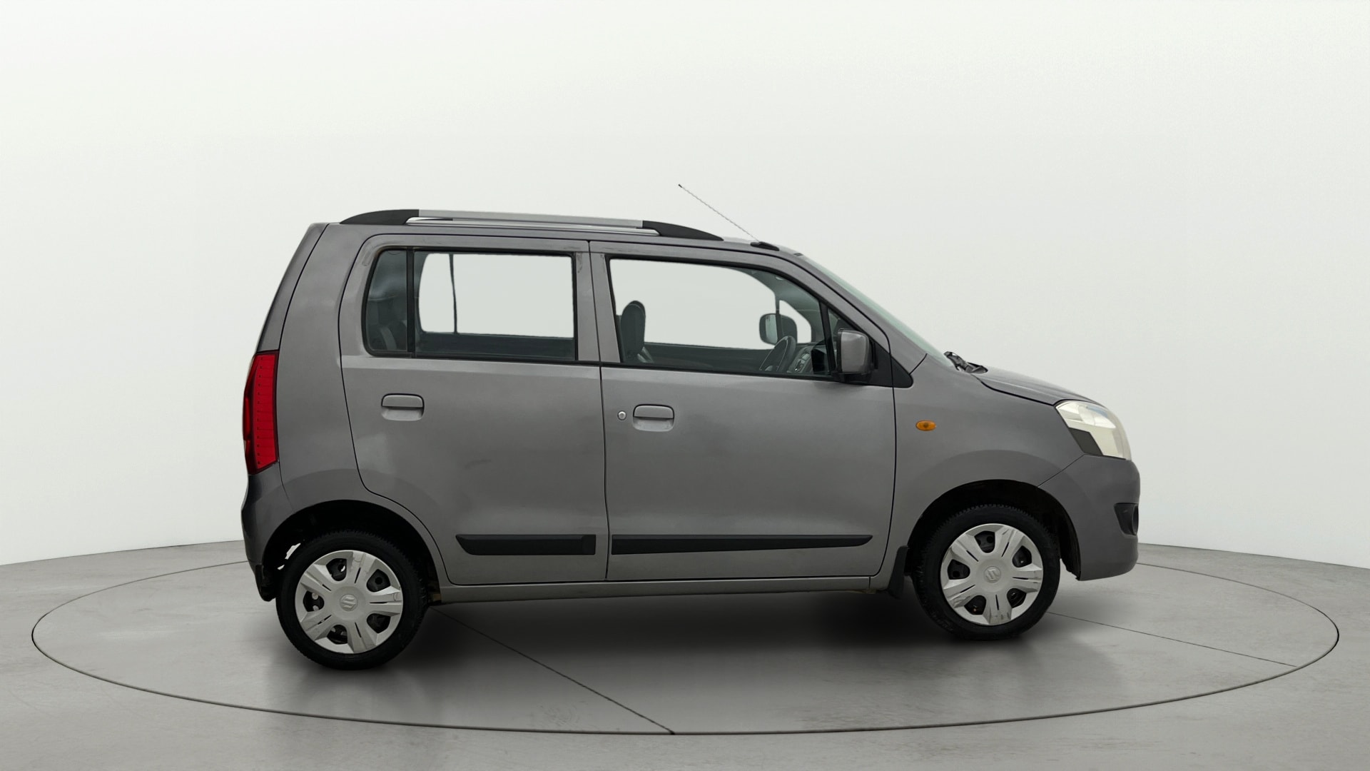 View 2018 Maruti Suzuki 1000 Base Variant Image 8 Used 2018 Maruti Suzuki 1000 Base Variant Image 8