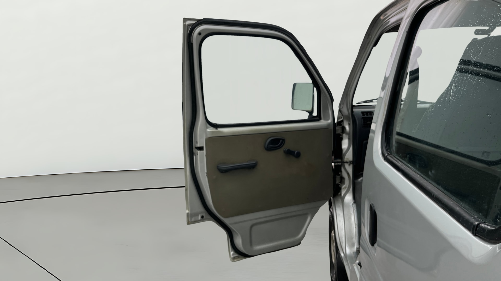 View 2017 Maruti Suzuki 1000 Base Variant Image 30 Used 2017 Maruti Suzuki 1000 Base Variant Image 30