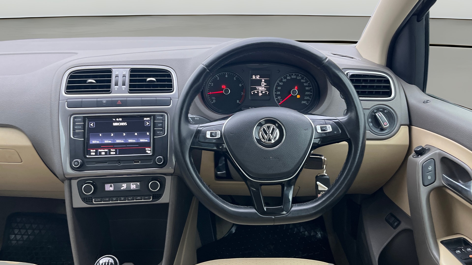 View 2021 Volkswagen Vento 1.0 L TSI Highline Petrol Image 20 Used 2021 Volkswagen Vento 1.0 L TSI Highline Petrol Image 20