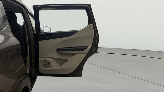View Renault Triber Image 7 Used Renault Triber Image 7