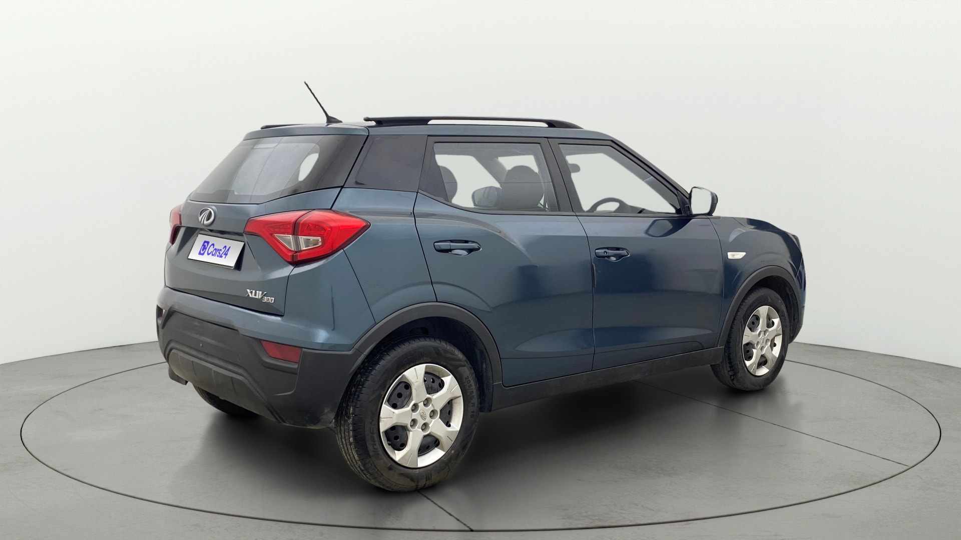 Used 2022 Mahindra XUV300 Used 2022 Mahindra XUV300