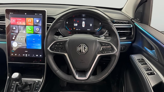 View MG Hector Plus Image 14 Used MG Hector Plus Image 14