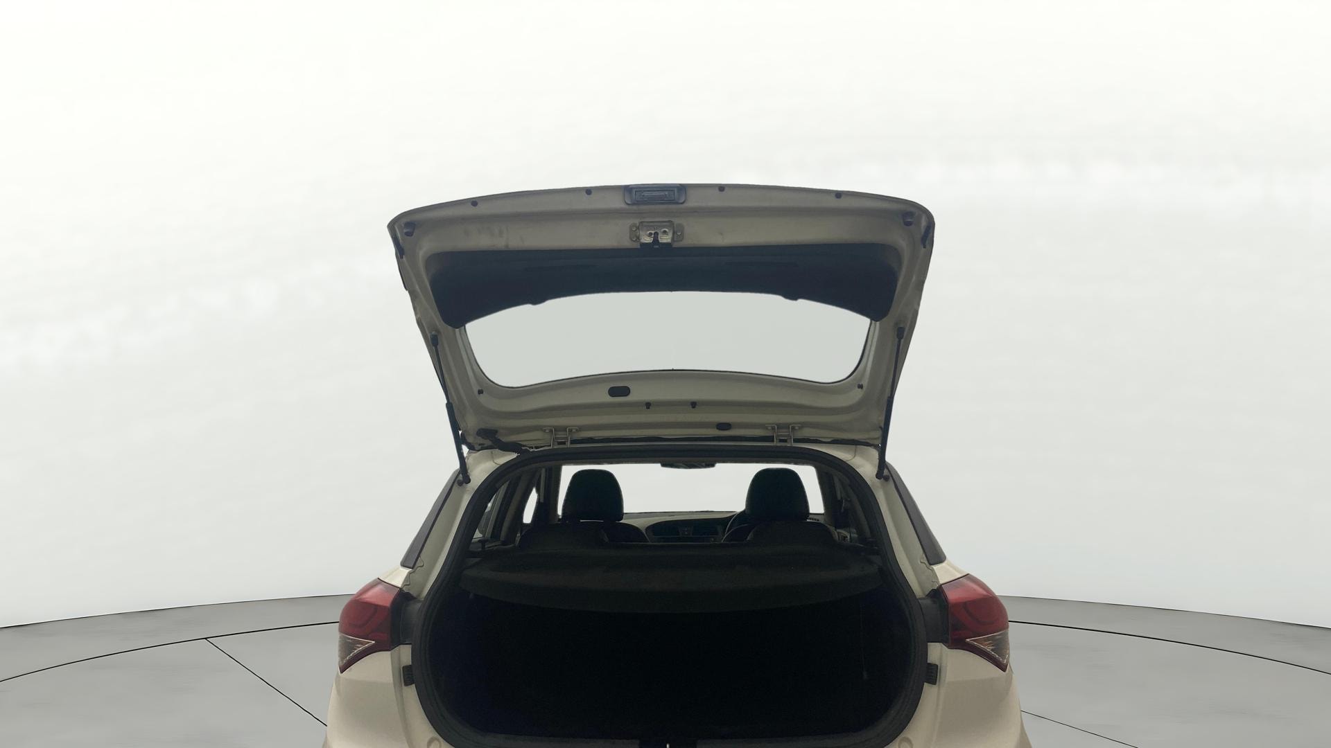 View 2015 Hyundai Elite i20 Magna 1.2 Image 16 Used 2015 Hyundai Elite i20 Magna 1.2 Image 16