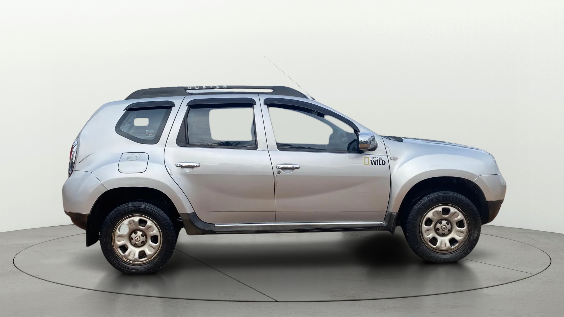 View 2015 Renault Duster Petrol RXL Image 27 Used 2015 Renault Duster Petrol RXL Image 27