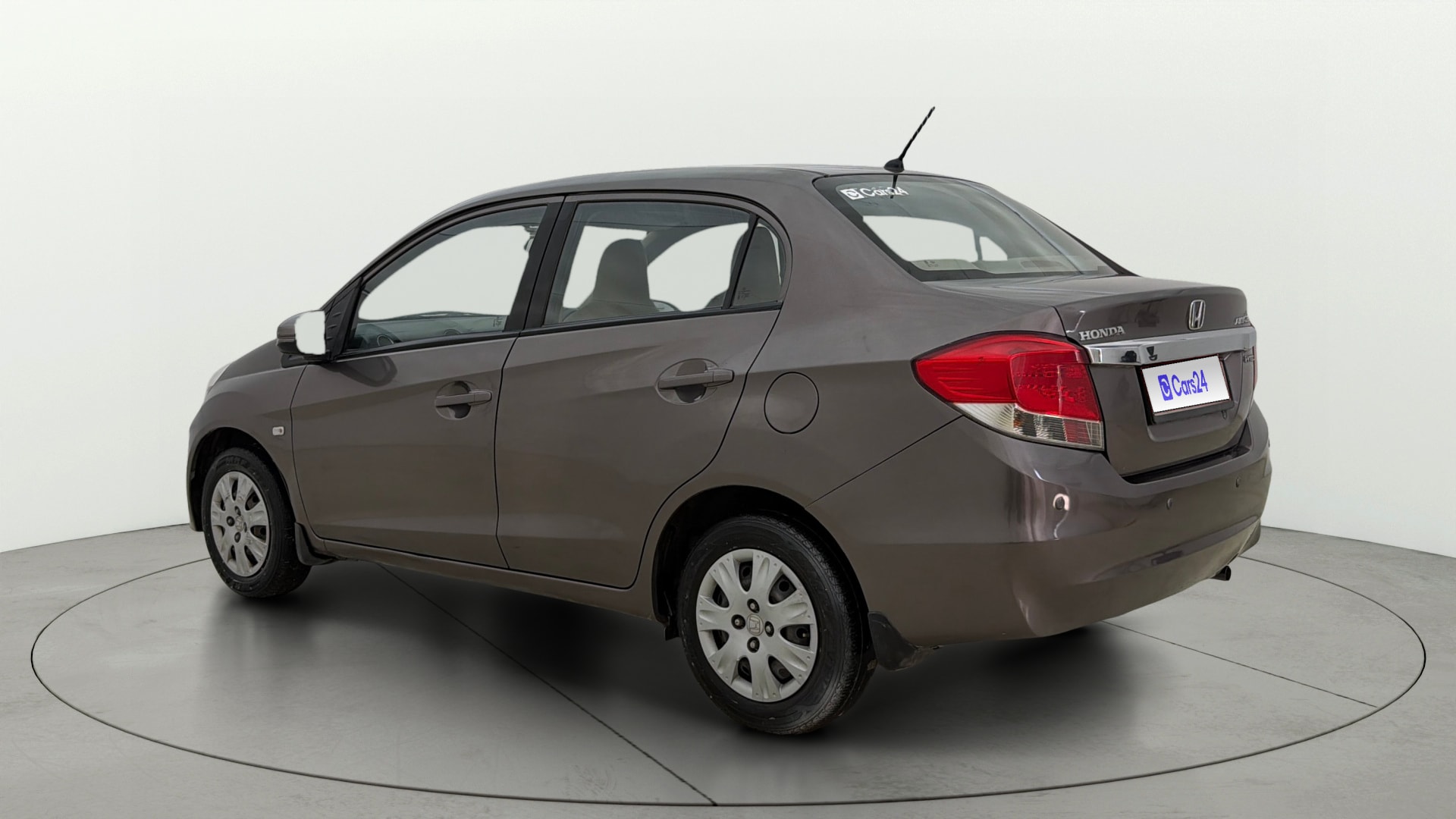 View 2015 Honda Amaze E MT Petrol BS IV Image 2 Used 2015 Honda Amaze E MT Petrol BS IV Image 2