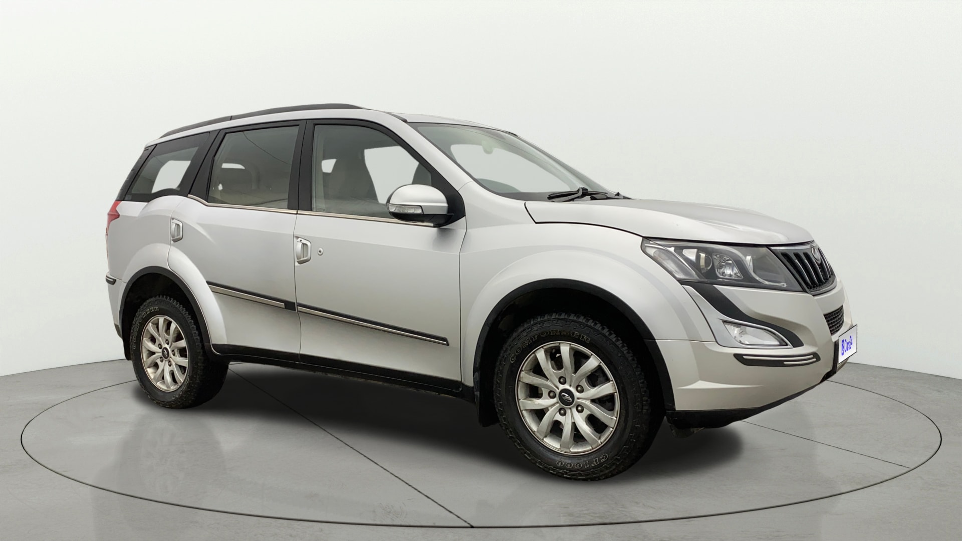 View 2016 Mahindra XUV500 W10 1.99-Litre Image 24 Used 2016 Mahindra XUV500 W10 1.99-Litre Image 24