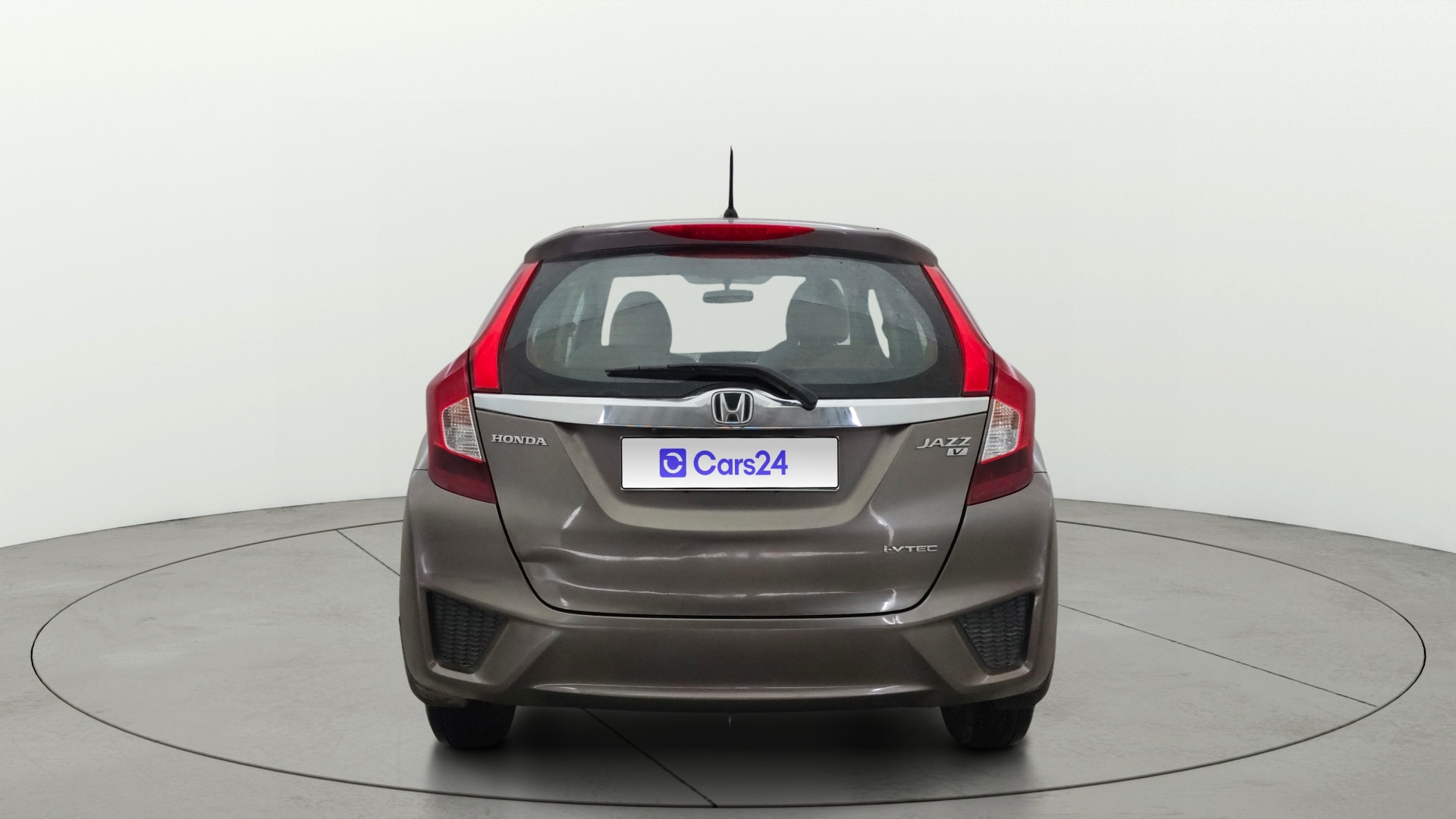 View 2016 Honda Jazz E MT Diesel Image 39 Used 2016 Honda Jazz E MT Diesel Image 39