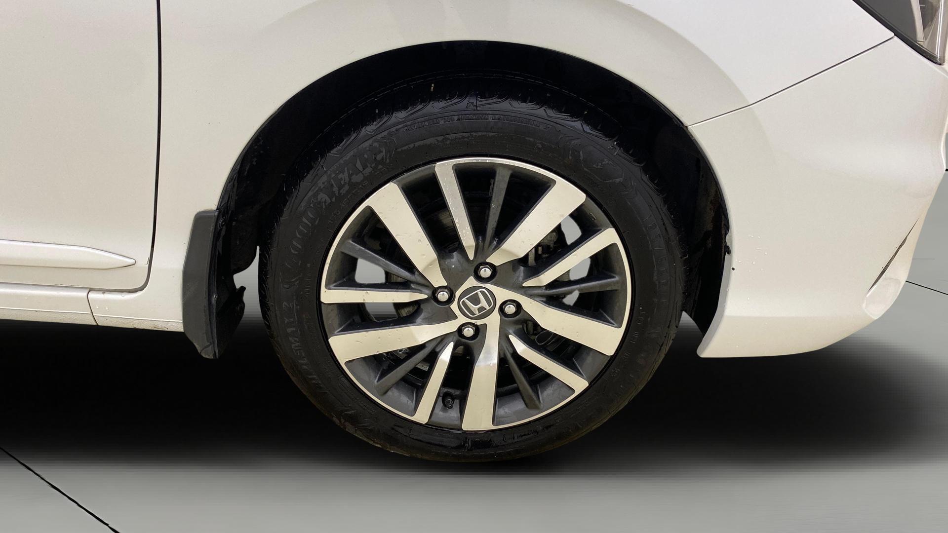 View 2022 Honda City ZX MT Diesel Anniversary Edition Image 42 Used 2022 Honda City ZX MT Diesel Anniversary Edition Image 42