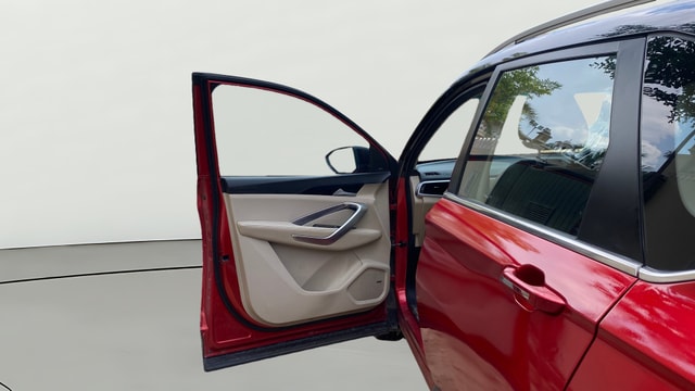View MG Hector Image 39 Used MG Hector Image 39