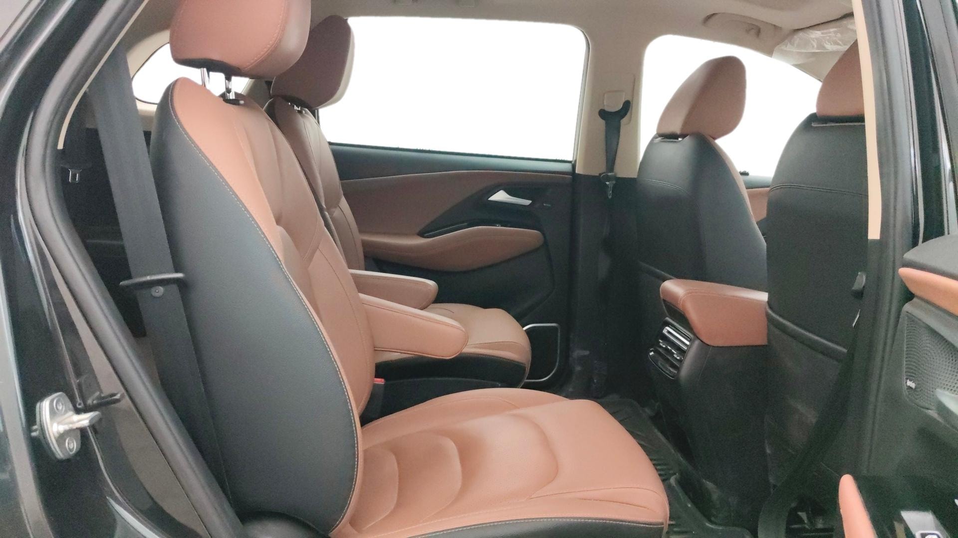 View 2023 MG Hector Plus Sharp Pro 6 Seater Petrol Image 38 Used 2023 MG Hector Plus Sharp Pro 6 Seater Petrol Image 38