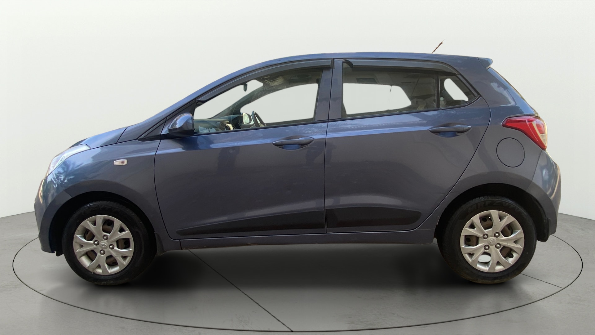 View 2016 Hyundai Grand i10 Magna 1.2 Kappa VTVT Image 6 Used 2016 Hyundai Grand i10 Magna 1.2 Kappa VTVT Image 6