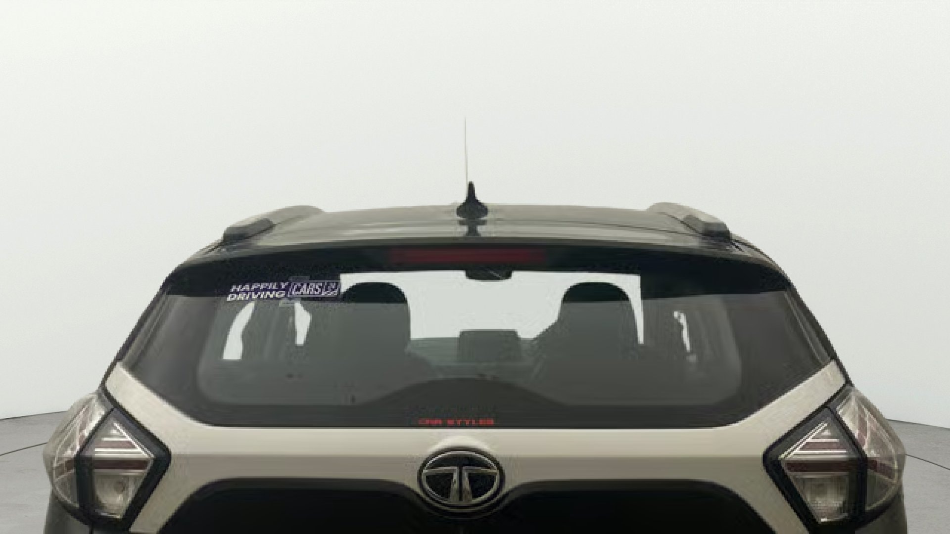 View 2023 Tata Nexon Revotron XE Image 4 Used 2023 Tata Nexon Revotron XE Image 4