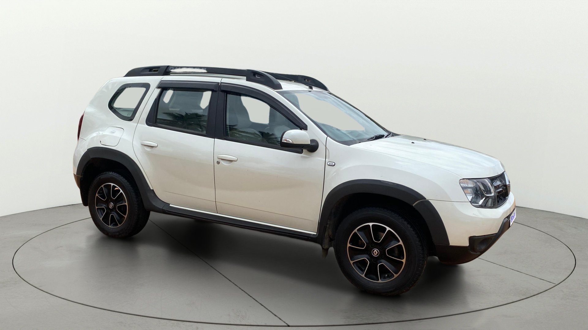 View 2019 Renault Duster 85 PS RXS 4X2 MT Image 22 Used 2019 Renault Duster 85 PS RXS 4X2 MT Image 22